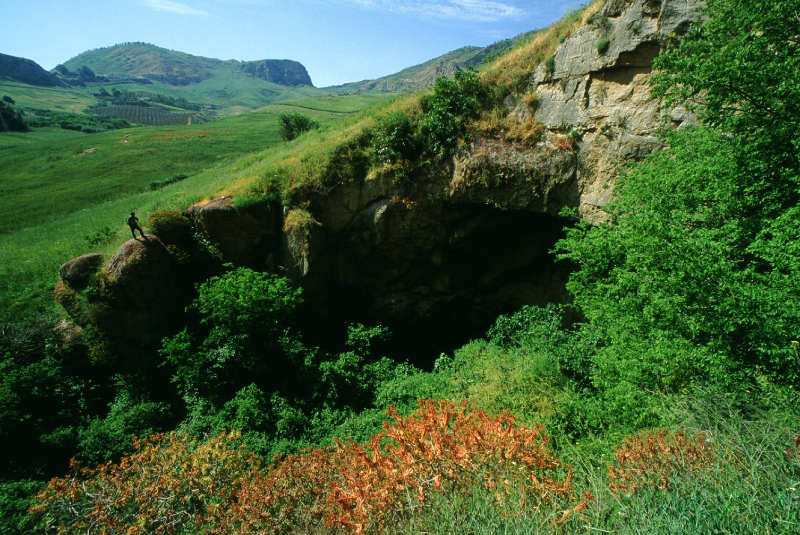 RISERVA NATURALE GROTTA DI SANT'ANGELO MUXARO